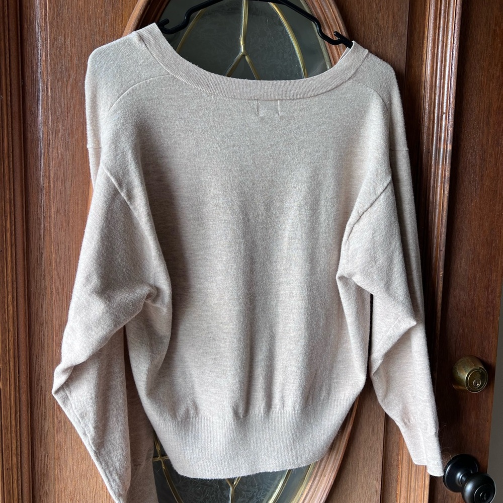 A new day sweater size S